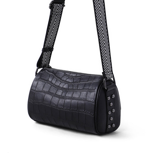 Bolsa Mensajera de Cuero con Correa Ancha - Estilo Casual - Image 4