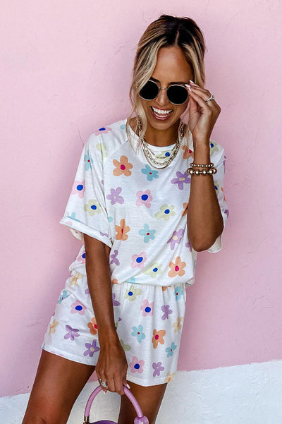 Conjunto de Pijama Floral para Mujer - Short y Blusa de Manga Corta - Image 8