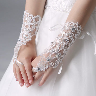 Guantes Encaje Diamante sin Dedos para Niñas - Perfectos para Bodas y Eventos - Image 5