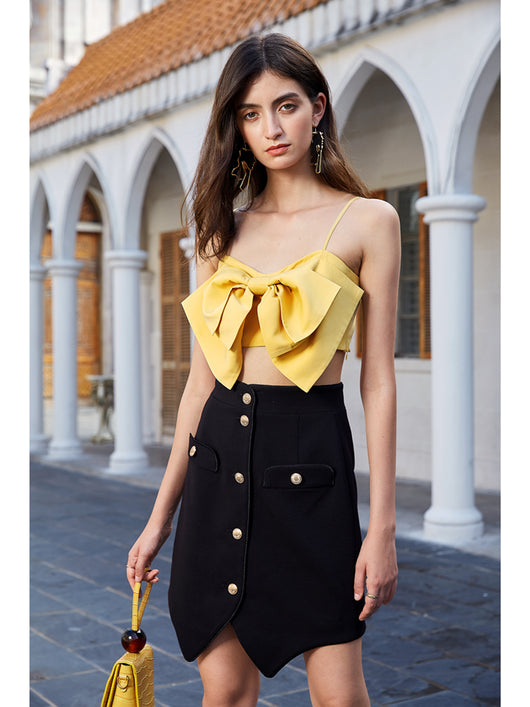 Top Halter Amarillo con Lazo y Detalle de Hombro - Image 5