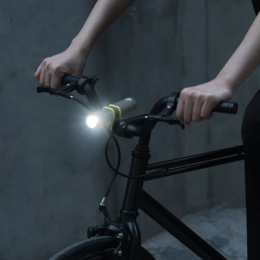 Linterna LED Táctica Multifunción de Aluminio para Exteriores - Image 14