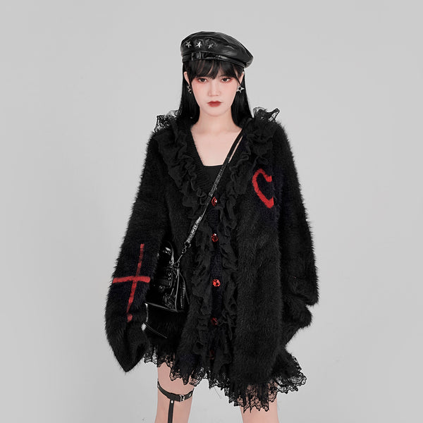 Suéter Abrigo Rojo con Encaje y Detalles de Cruz
