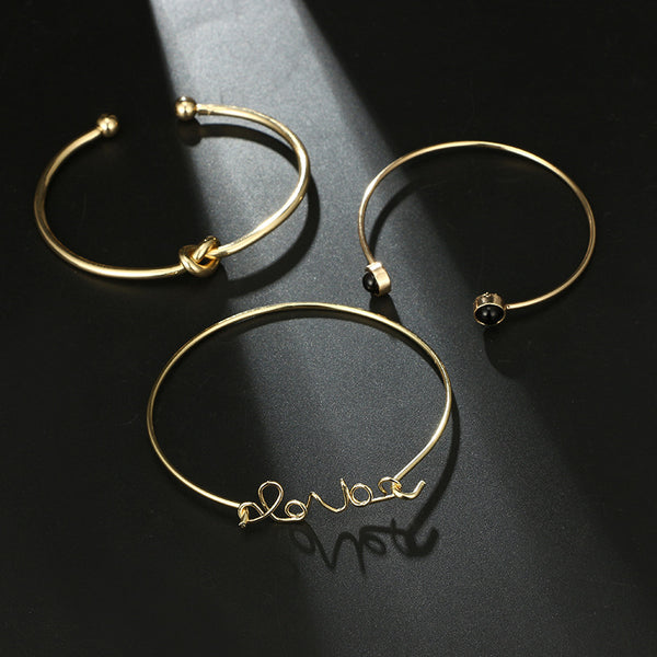 Juego de Pulseras Diamante Triángulo LOVE