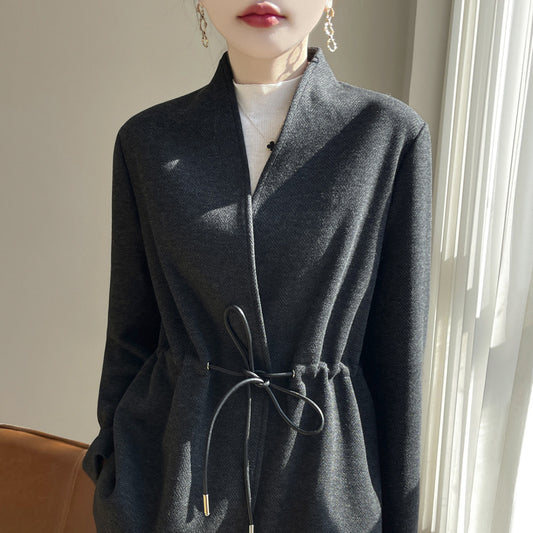 Saco Tejido V-Neck en Acetato Cashmere - Corte Slim Elegante - Image 2