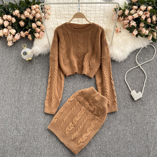 Conjunto Vintage Falda Alta con Suéter Retorcido de Manga Larga - Image 9