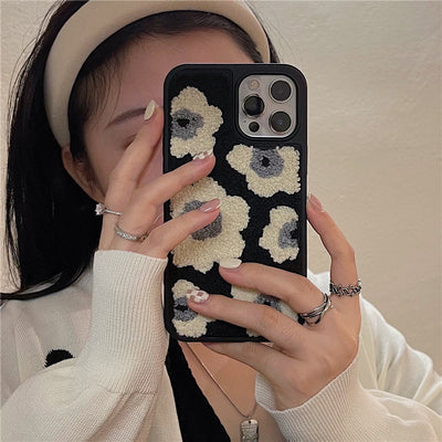 Funda Floral Suave para Celular - Diseño Creativo y Adorable - Image 10