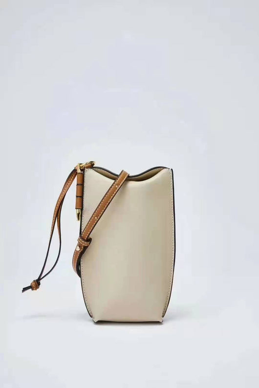 Bolso Crossbody de Cuero Genuino - Estilo Tendencia - Image 6