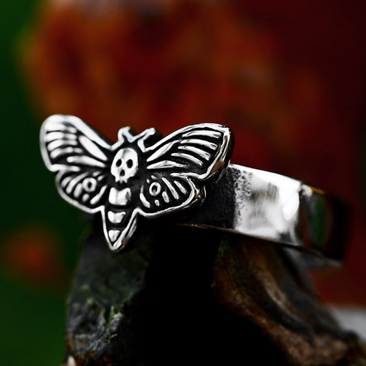 Anillo de Acero Inoxidable Estilo Retro con Diseño de Polilla para Hombre - Image 2