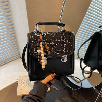 Bolsa Mensajera Cuadrada Texturizada para Mujer - Compacta y Versátil - Image 6