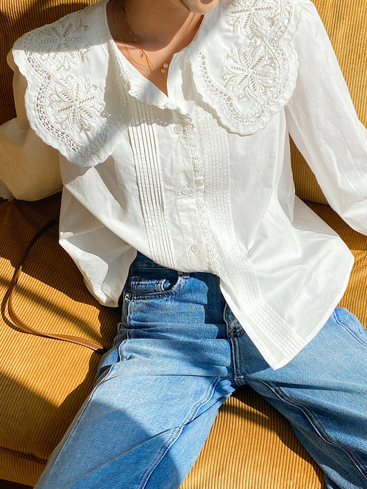 Blusa Blanca Estilo Francés con Cuello Muñeca y Mangas Voluminosas - Image 12
