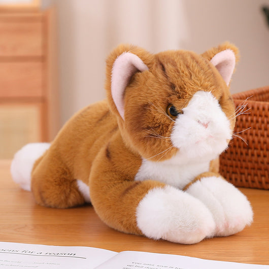 Gato de Peluche Realista Acostado - Muñeco Suave para Abrazo - Image 12