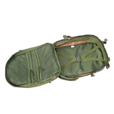 Mochila de Gran Capacidad Impermeable Multifuncional para Aventuras - Image 10