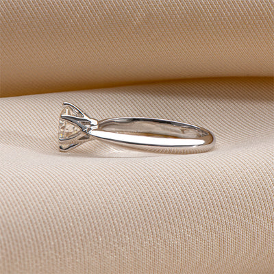 Anillo de Moissanita de 1 Quilate con Seis Puntas en Plata 925 y Baño de Oro 18k - Image 15