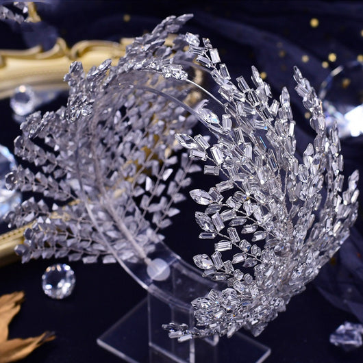 Diadema Brillante con Cristales - Ideas de Peinado Elegante - Image 2