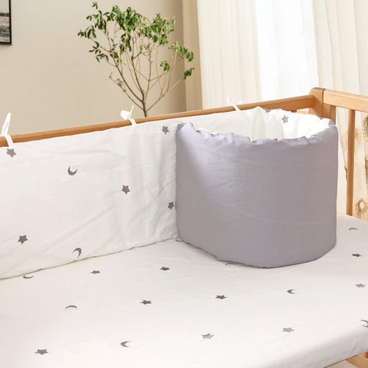 Protector de Cuna Acolchado Desmontable y Lavable - Seguridad Suave para tu Bebé - Image 2