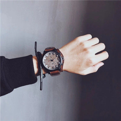 Reloj Deportivo Coreano para Hombre con Pantalla Grande y Diseño Moderno - Image 10