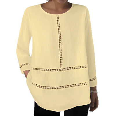 Blusa Semitransparente con Cuello Redondo y Detalles Calados - Image 5