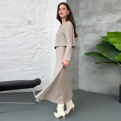 Conjunto Vestido Minimalista de Punto para Mujer - Image 2