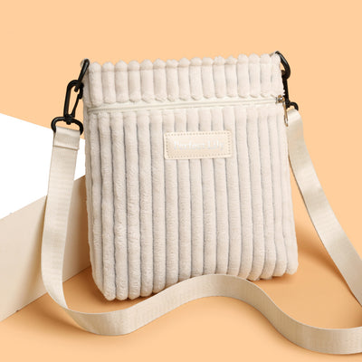 Bolsa Mensajero de Pana para Mujer - Estilo Casual y Funcional - Image 2