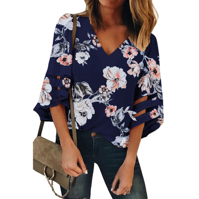 Blusa Escote V con Mangas Acampanadas Tres Cuartos - Image 10