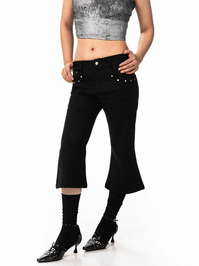 Pantalones Skinny Flare Negros con Remaches - Diseño Versátil y Moderno - Image 9