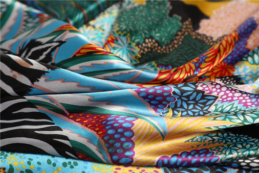Pañuelo de Seda Estampado Animales Jungle para Otoño e Invierno - Image 8