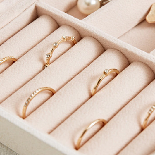 Organizador de Joyas Multifuncional para Aretes y Anillos - Image 4