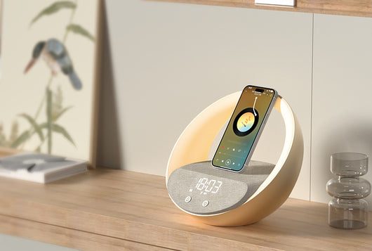 Cargador Inalámbrico Multifunción con Reloj, Luz Despertador y Parlante Bluetooth - Image 9