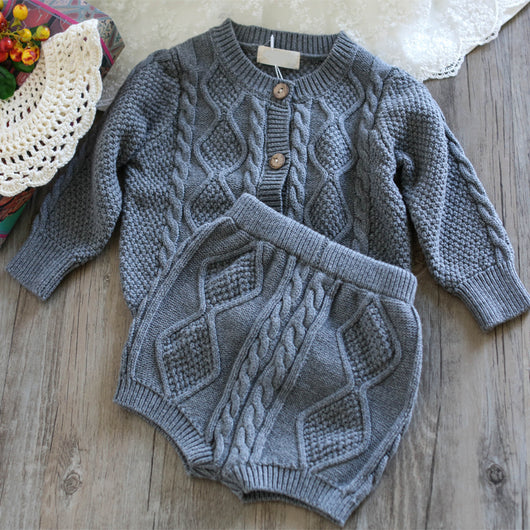 Conjunto de Dos Piezas para Bebé: Cardigan Tejido y Shorts - Image 17