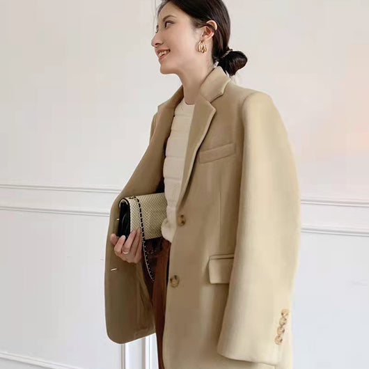 Blazer Camel de Corte Ajustado para Mujer - Estilo Ejecutivo - Image 6