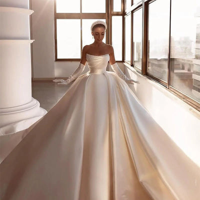 Vestido de Novia Satinado sin Tirantes - Image 7
