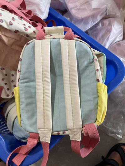 Mochila Escolar Infantil de Lona Algodón con Estampado Fresa Multicolor - Image 10
