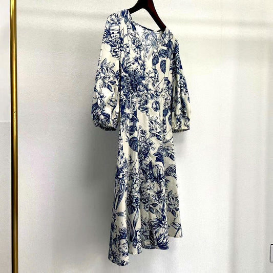 Vestido Azul y Blanco con Estampado Porcelana Chino - Cuello V Manga Media - Image 2