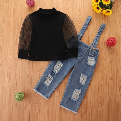 Conjunto Infantil Niña: Top con Mangas de Malla y Pantalón Denim con Tirantes