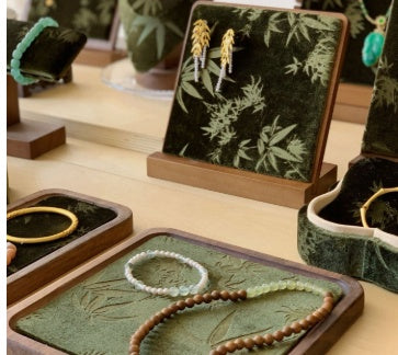 Expositor de Collares y Joyas Premium - Image 18