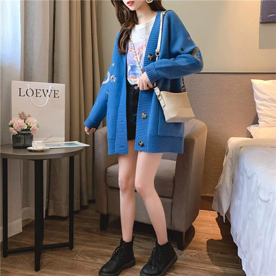 Cardigan Tejido con Bordado Occidental para Mujer - Estilo Relajado y Trendy - Image 9