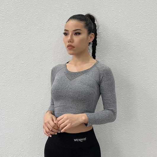 Top Deportivo Ajustado de Manga Larga con Detalles Calados - Secado Rápido para Yoga y Fitness - Image 12