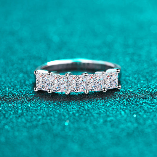 Anillo Cuadrado de Moissanita Apilable Chapado en Oro 18K - Image 10
