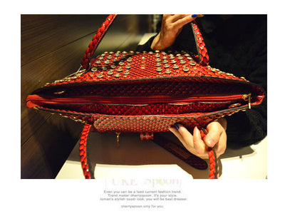 Bolso Bandolera para Dama con Cristales de Diamante - Image 13