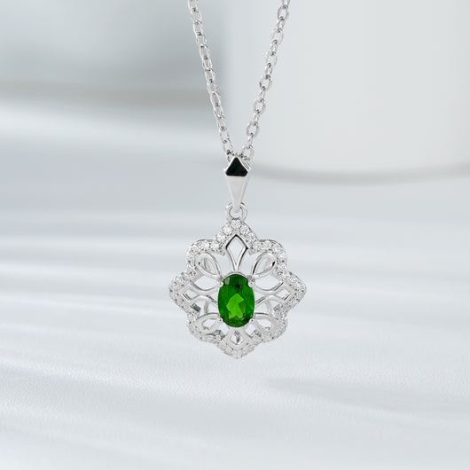 Collar Colgante Diopside Verde de Alta Calidad - Diseño Hueco Estrella Ocho - Image 9