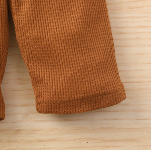 Conjunto Acogedor: Sudadera Manga Larga Lisa + Pantalón Estampado Nubes - Image 11