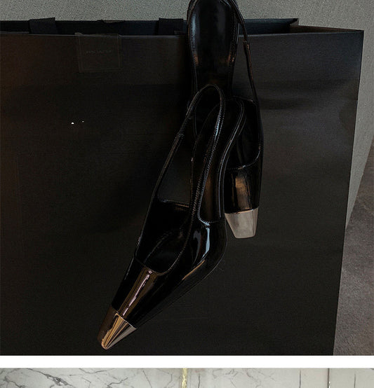 Zapatos Stiletto con Punta Cuadrada en Cuero y Metal