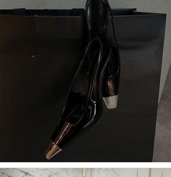 Zapatos Stiletto con Punta Cuadrada en Cuero y Metal