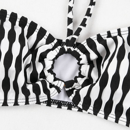 Bikini Dos Piezas Tubo con Pieza de Tres Partes - Image 9