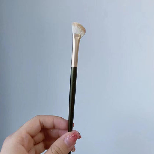 Brocha Abanico para Contorno Nasal - Herramienta de Maquillaje Profesional Suave y Precisa - Image 14