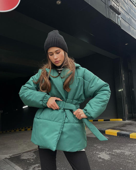Abrigo de Invierno Entallado para Mujer - Diseño Clásico con Solapa y Cintura Marcada - Image 11