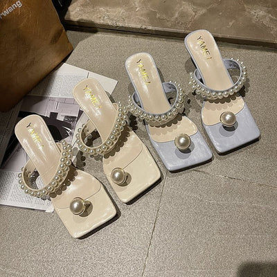 Sandalias Coreanas con Tacón Medio y Detalles de Cuentas - Image 13