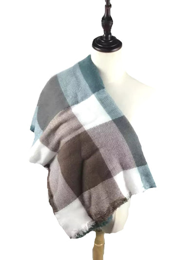 Pañuelo Cuadrado Escocés Multicolor para Otoño e Invierno - Image 4