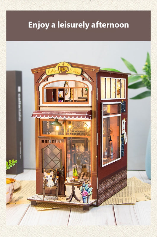 Maqueta de Café Miniatura en Madera - Image 11