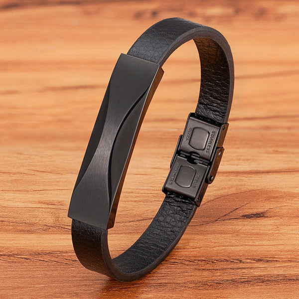 Pulsera de Cuero para Hombre con Acero Inoxidable y Patrón Geométrico